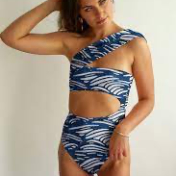 Averie Other - NWT Averie Alaska Cut Out One Piece Polka Waves on Blue Swimsuit Sz M